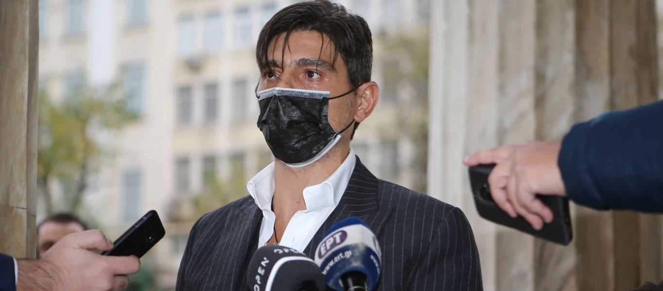 H Δημοκρατία σε διωγμό: Κατέβασαν ακόμα και τον λογαριασμό του Δ.Γιαννακόπουλου στο Instagram